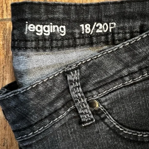 Avenue-women’s Jeggings - Picture 5 of 6